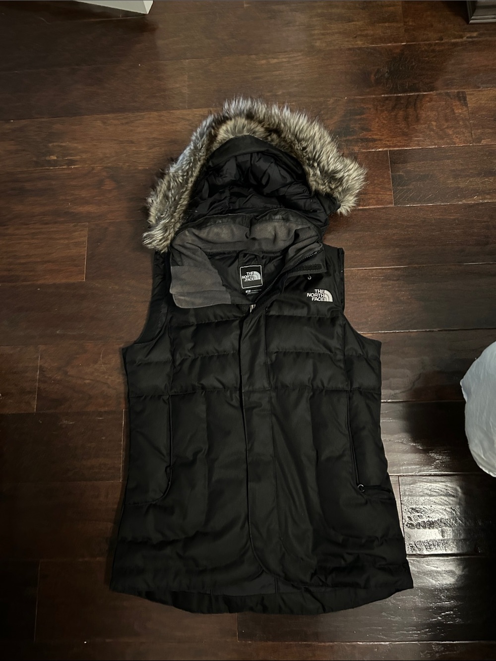 The North Face Black Faux Fur Trim Puffer Vest size small women’s